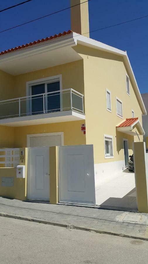 A.V Holidays Fernao Ferro Exterior photo