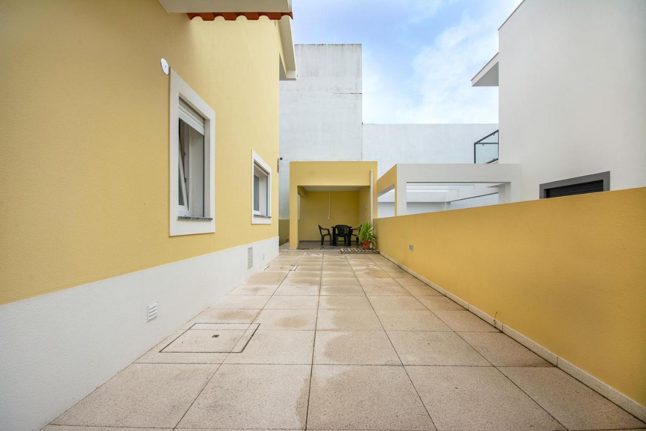 A.V Holidays Fernao Ferro Exterior photo